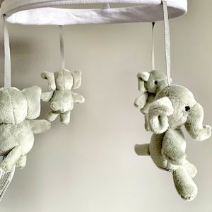 Pottery Barn Kids Plush Mobile Elephants with Wooden Crib Mobile Arm BNIB